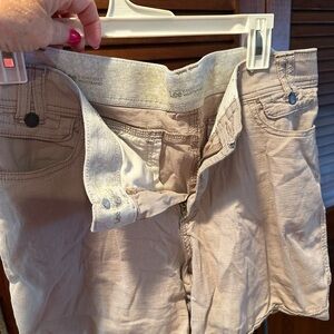 Lee comfort waistband tan shorts size 14 used